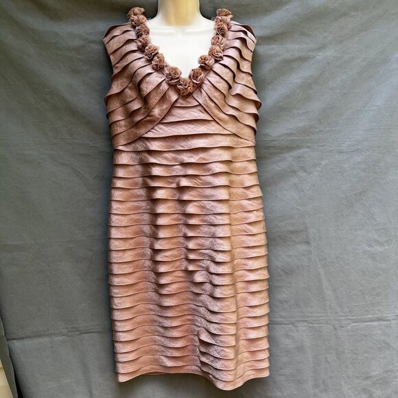 Adrianna Papell Dresses & Skirts - Adrianna Papell Size 12 Blush Pink Rosette Tiered Dress MOB V-Neck Formal